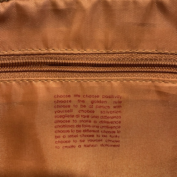 Matt & Nat Red Shoulder Bag - Picture 5 of 7